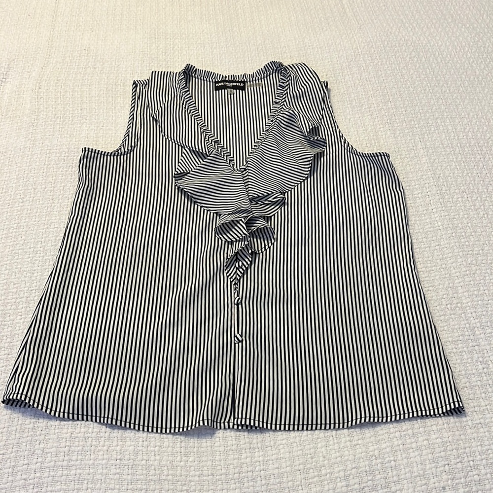 Karl Lagerfeld Paris Navy and White Striped Sleeveless Blouse size Medium
